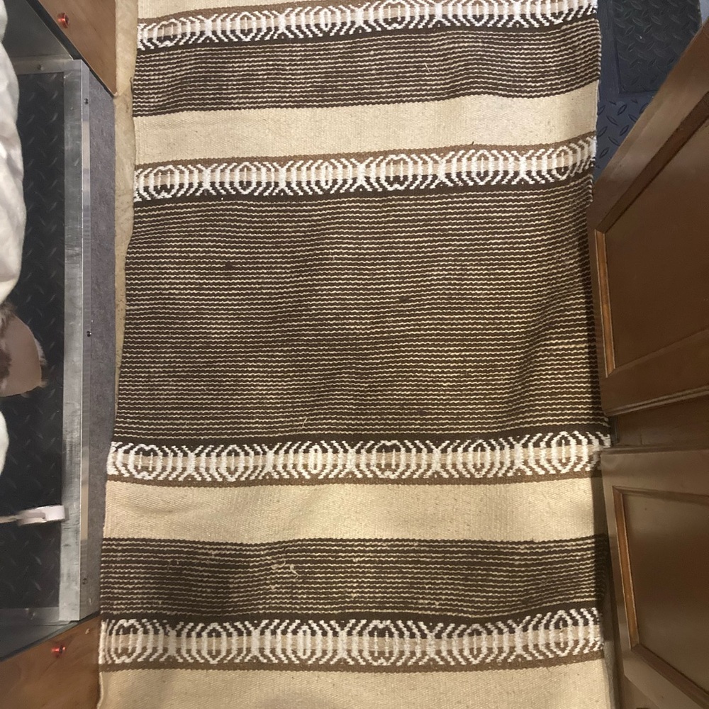 Peruvian? Brown /Cream Geometric Pattern Rug/Wall Hanging Wool Blend pre loved - Picture 10 of 15
